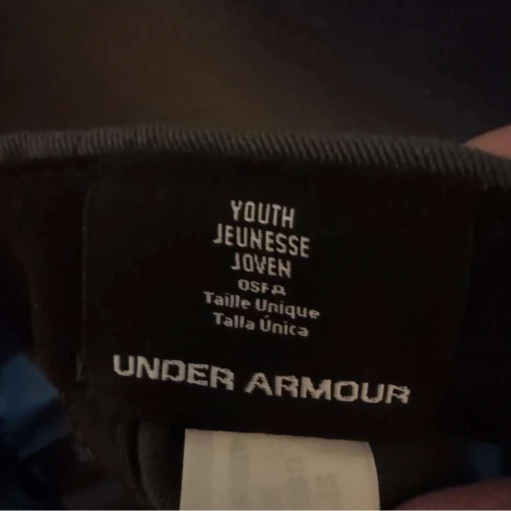 Under Armour smooth secure fit